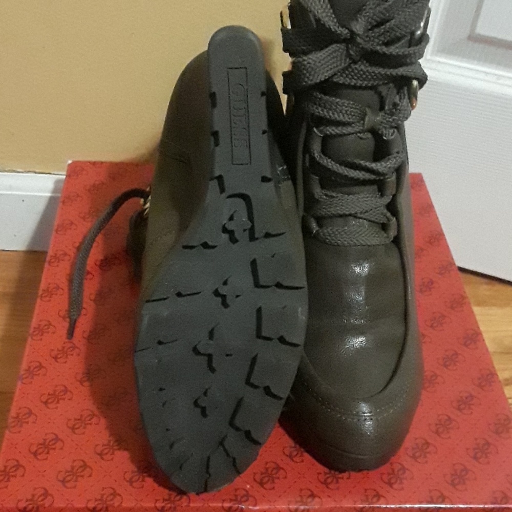 Ankle leather boots - Picture 3 of 6
